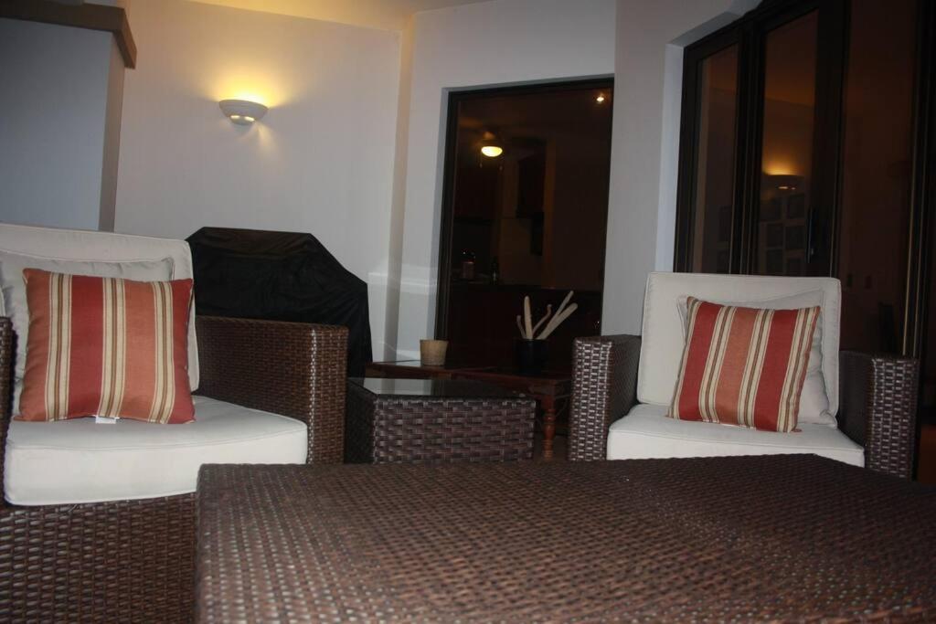 Beach Front Boutique Condominium Хако Экстерьер фото