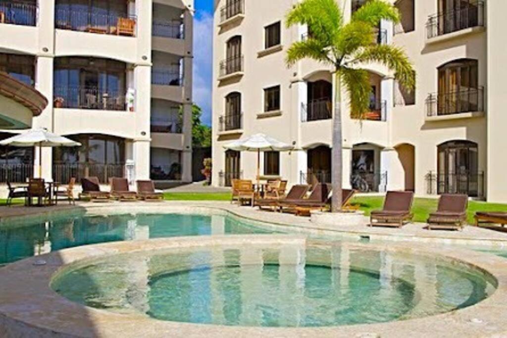 Beach Front Boutique Condominium Хако Экстерьер фото
